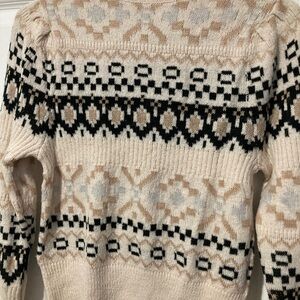 Cozy Knit Sweater with Geometric Pattern